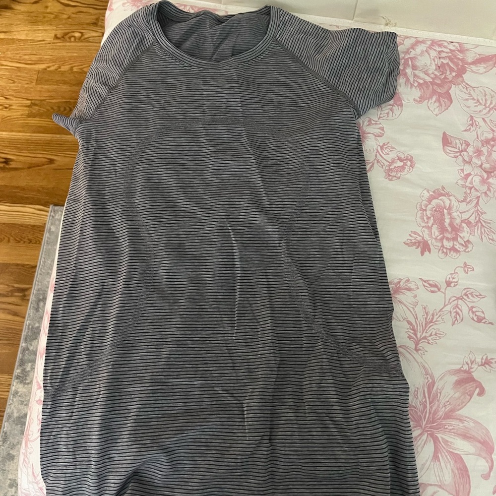 Lululemon Swiftly Tech! - image 1